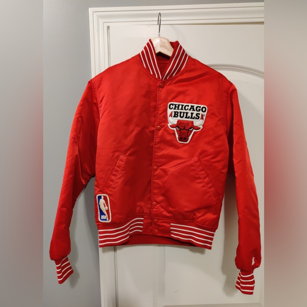 Vintage Chicago Bulls Starter Chalk Line Satin Jacket (Size S)